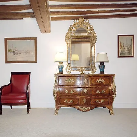 Apartment Quai De Bourbon - 9 Adults