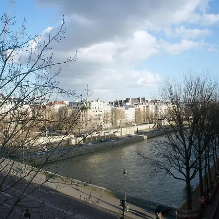 Apartment Quai De Bourbon - 9 Adults