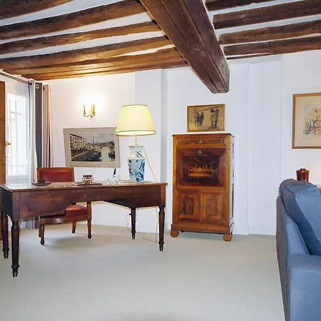 Apartment Quai De Bourbon - 9 Adults